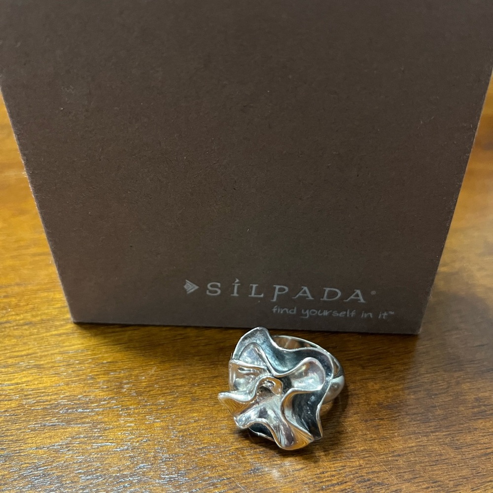 Silpada Artistic Silver Ring